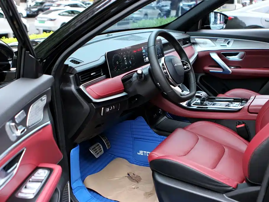 Jietu X70 PLUS 2021 1.6T DCT PRO 7-seater купить на сайте DeffCars