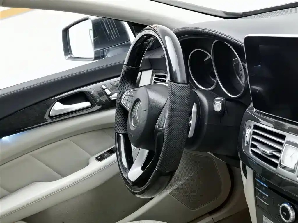 Mercedes-Benz CLS 2015 CLS 320 купить на сайте DeffCars