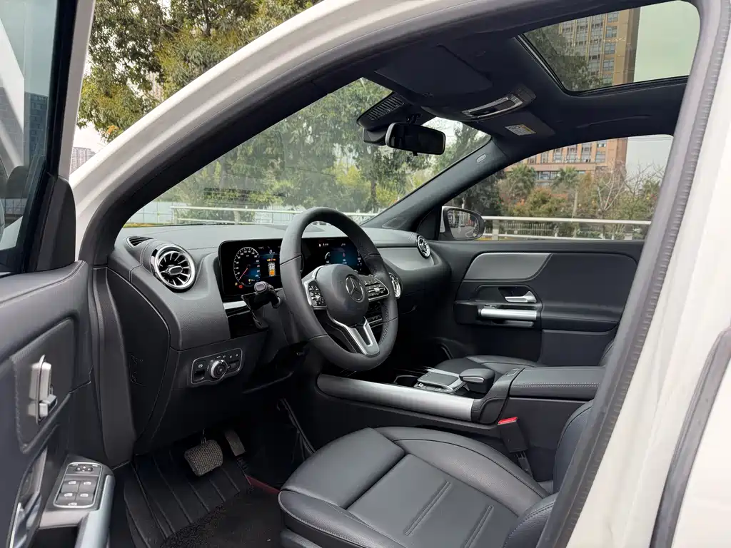 Mercedes-Benz GLA 2023 GLA 200 купить на сайте DeffCars