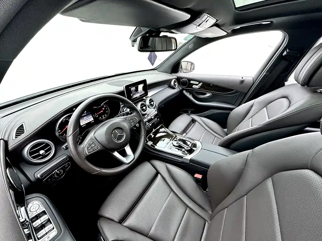 Mercedes-Benz GLC 2019 GLC 260 4MATIC Dynamic купить на сайте DeffCars