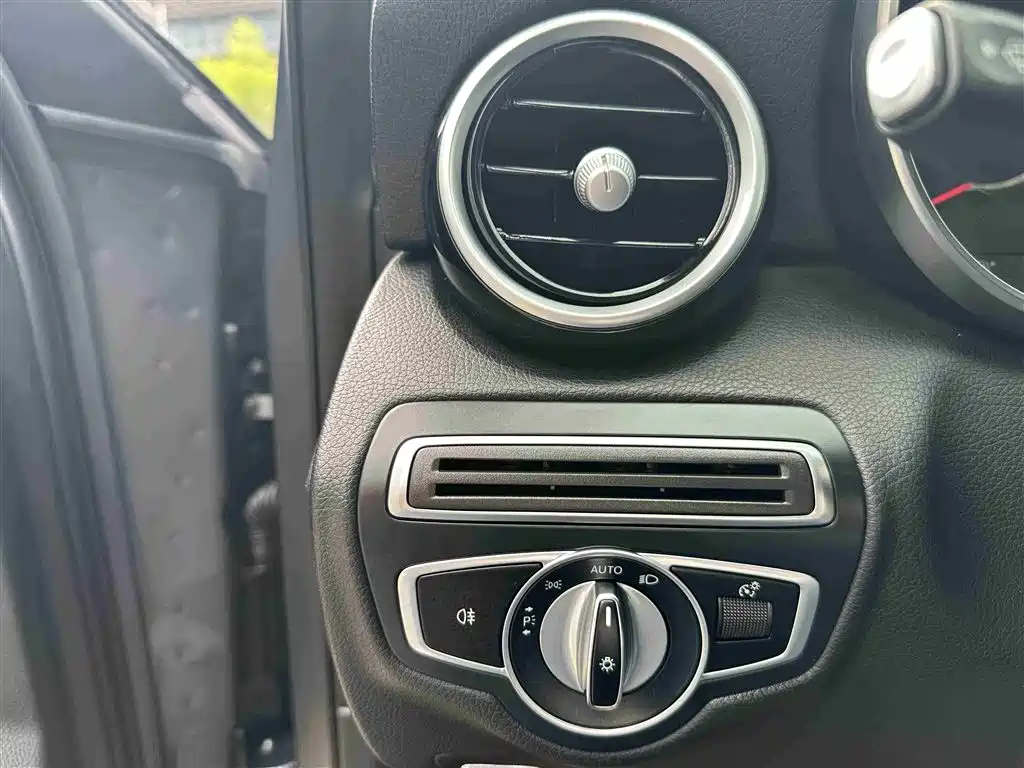 Mercedes-Benz C-Class 2019 C 260 L Sports Edition купить на сайте DeffCars