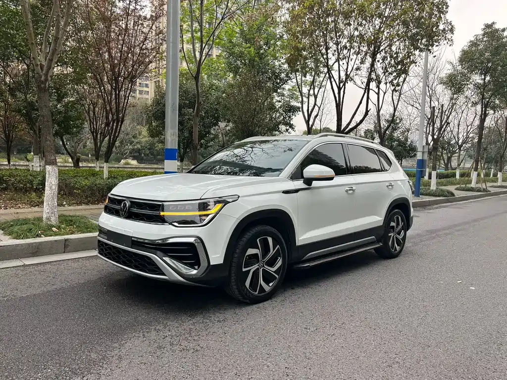 Tuyue 2023 300TSI two-wheel drive full moon version купить на сайте DeffCars