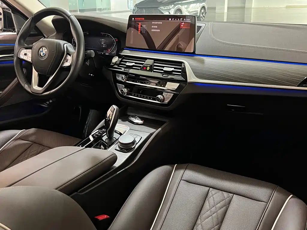 BMW 5 Series 2022 facelift 530Li leading model luxury package купить на сайте DeffCars