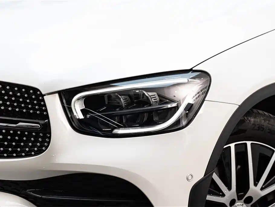 Mercedes-Benz GLC Coupe 2023 GLC 300 4MATIC Coupe SUV купить на сайте DeffCars