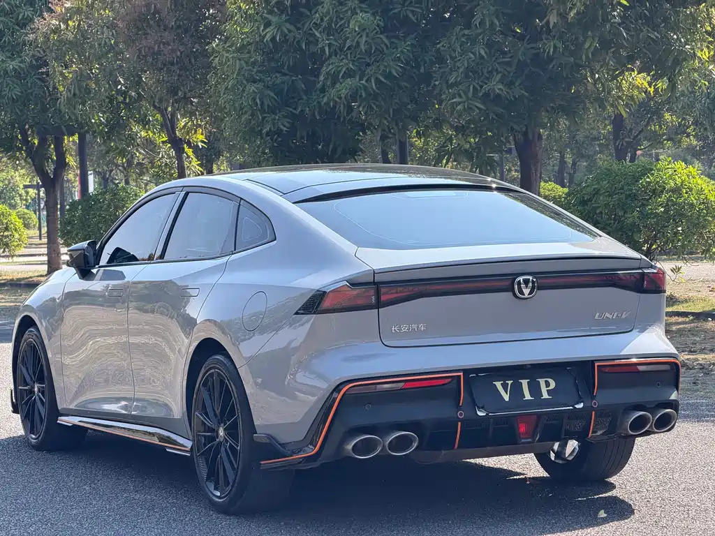 Changan UNI-V 2023 1.5T sports version купить на сайте DeffCars
