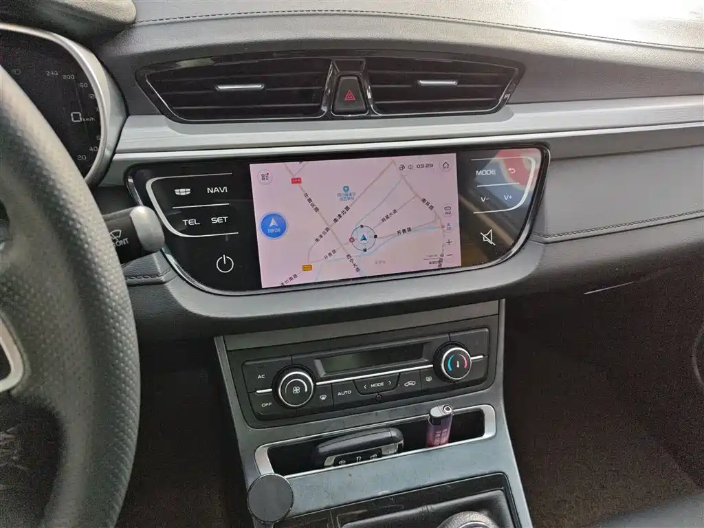 Emgrand 2018 1.5L manual upward Internet version купить на сайте DeffCars