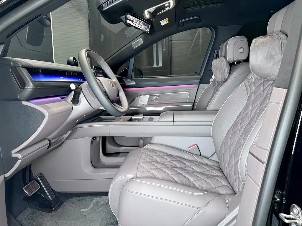 NIO ES8 2026 Six-seater Executive Deluxe Edition купить на сайте DeffCars