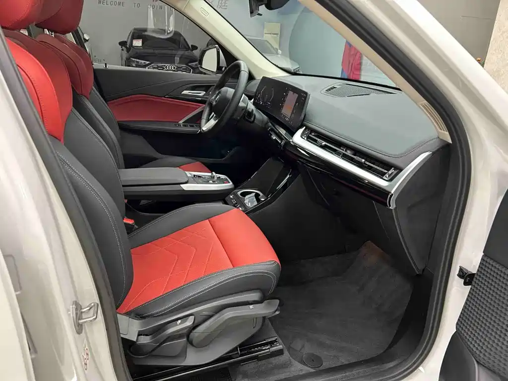 BMW X1 2023 sDrive20Li X Design Package купить на сайте DeffCars