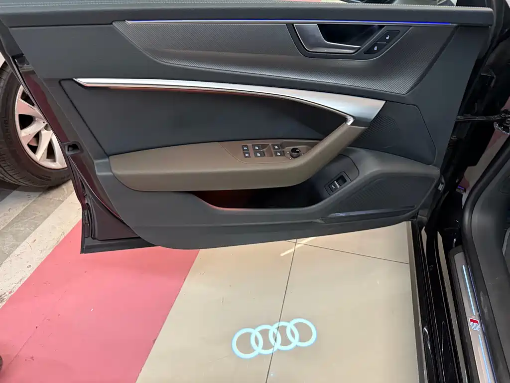 Audi A7L 2022 45 TFSI quattro S-line Wind Rider купить на сайте DeffCars