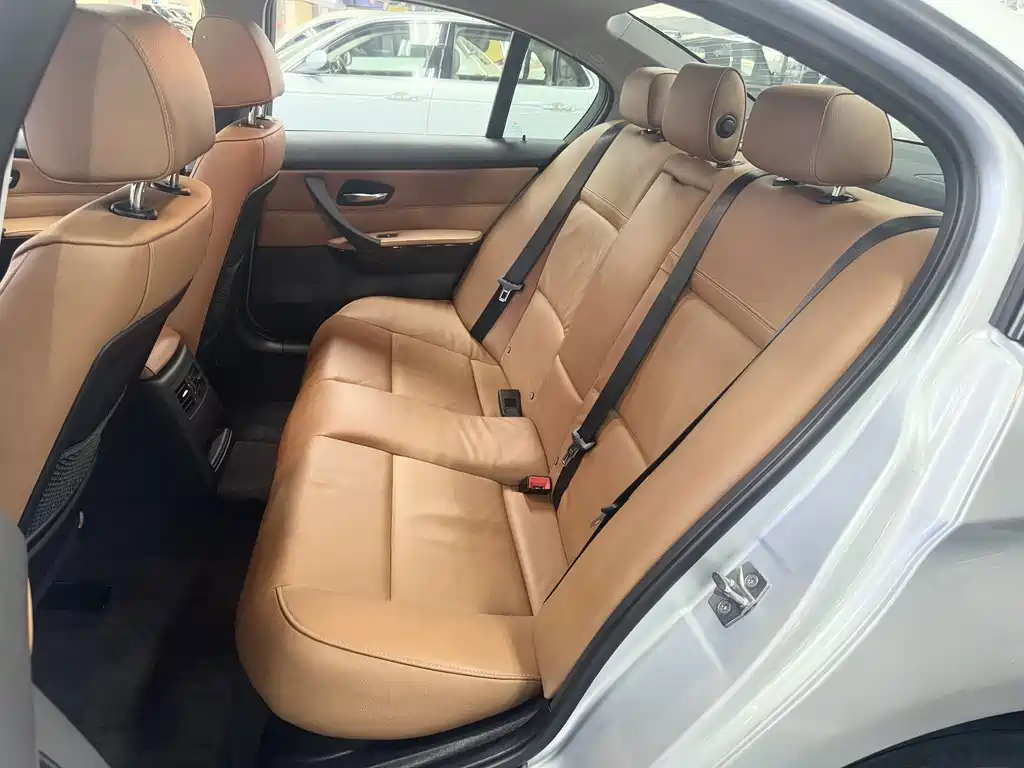 BMW 3 Series 2011款 320i 时尚型 купить на сайте DeffCars