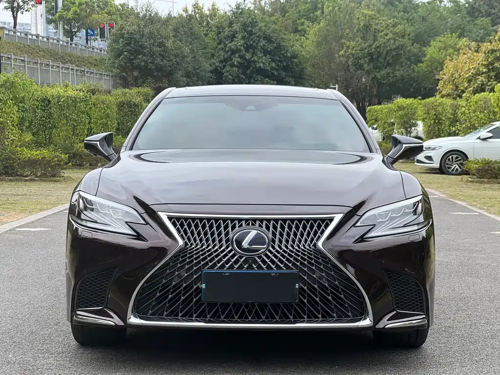 Lexus LS 2018 500h Executive Edition National V купить на сайте DeffCars