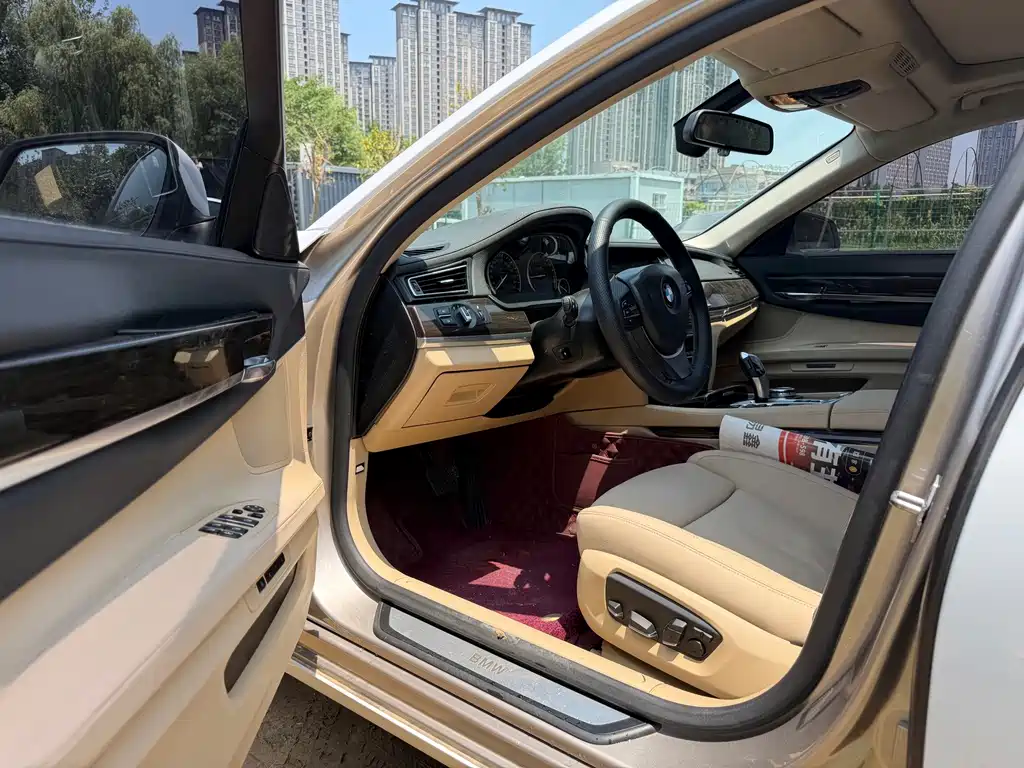 BMW 7 Series 2013 730Li Luxury Edition купить на сайте DeffCars