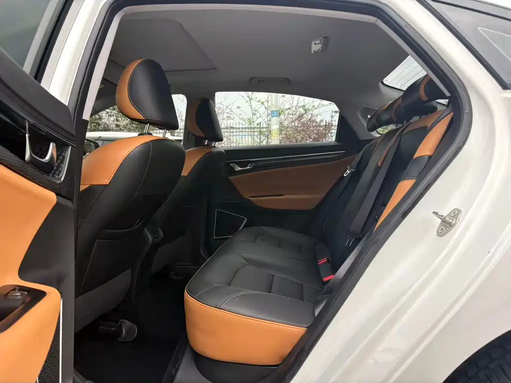 Emgrand GL 2020 1.4T CVT luxury model купить на сайте DeffCars