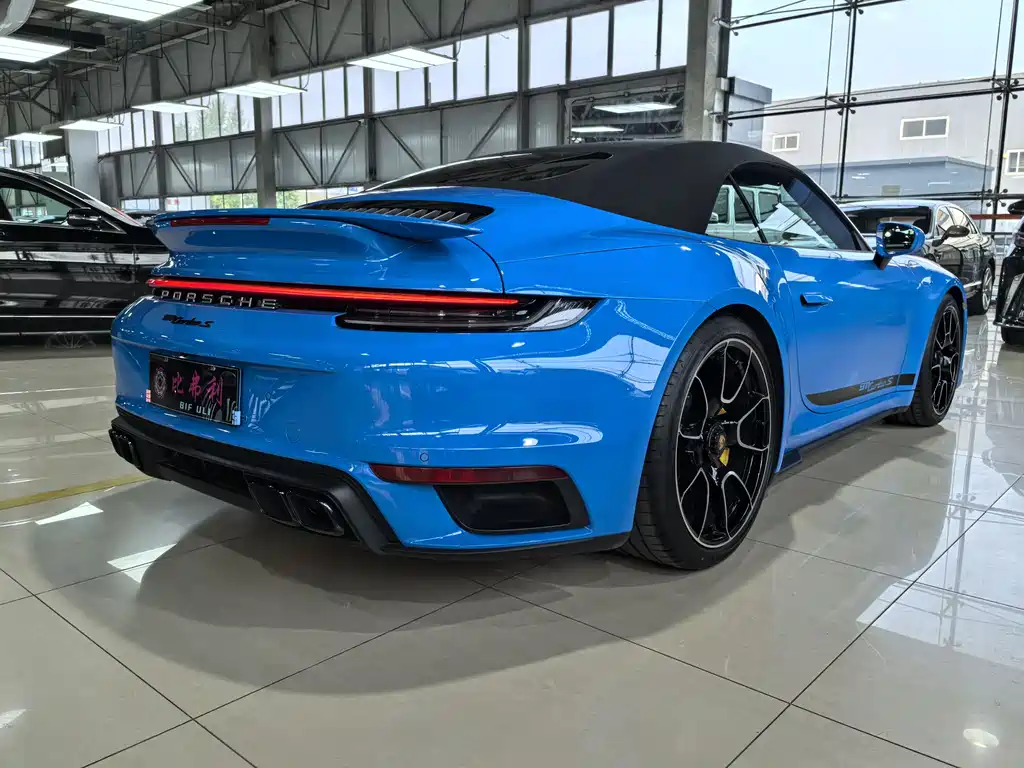 Porsche 911 2023 Turbo S Cabriolet 3.7T купить на сайте DeffCars