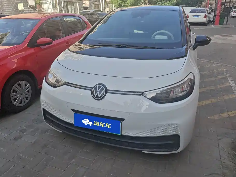 Volkswagen ID.3 2025 Smart Model Outstanding Oxygen Edition купить на сайте DeffCars