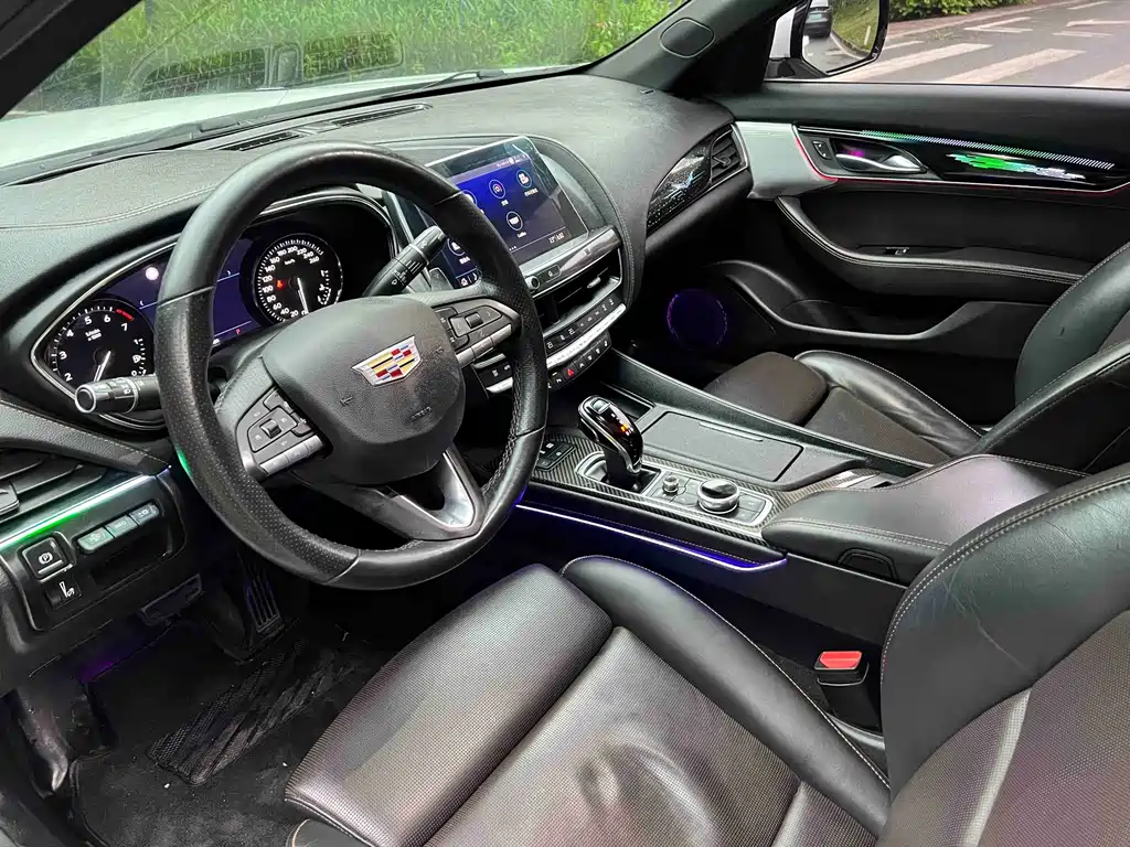 Cadillac CT5 2020 facelift 28T Platinum Sports Edition купить на сайте DeffCars