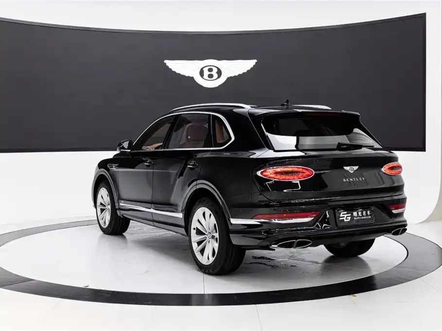 Bentayga 2021 4.0T V8 купить на сайте DeffCars