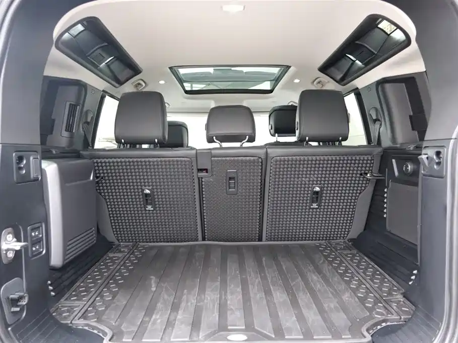 Land Rover Defender 2024 110 3.0T P400 Dark Special Edition купить на сайте DeffCars