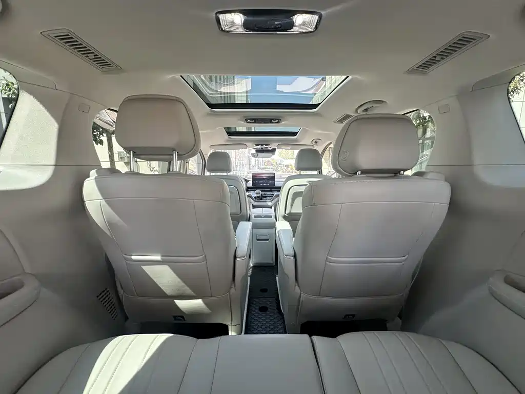 Roewe iMAX8 New Energy 2025 1.5T DMH Lu Zun Luxury Edition купить на сайте DeffCars