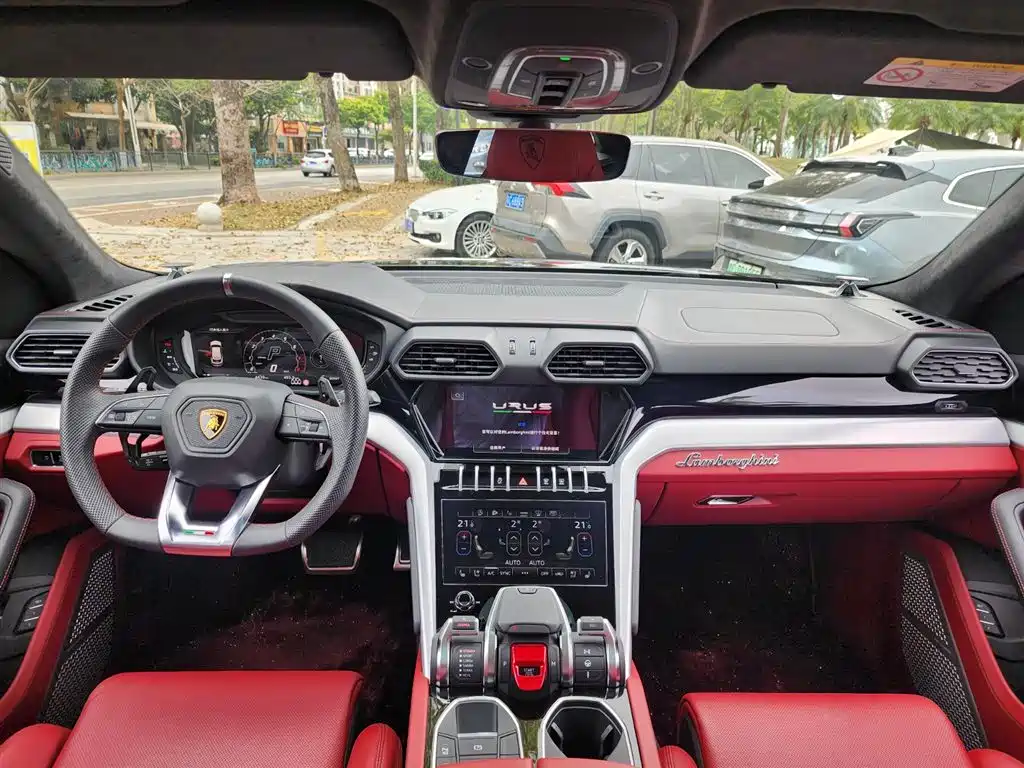 Urus 2021 4.0T V8 купить на сайте DeffCars