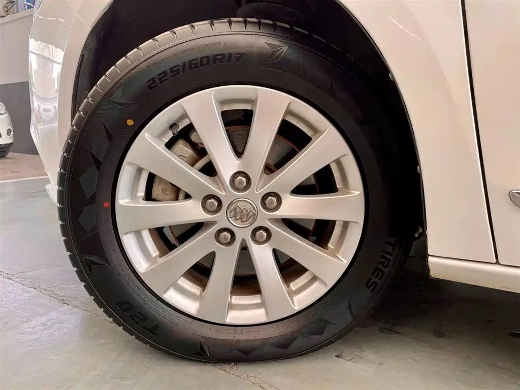 Buick GL8 2017 25S luxury model National V купить на сайте DeffCars