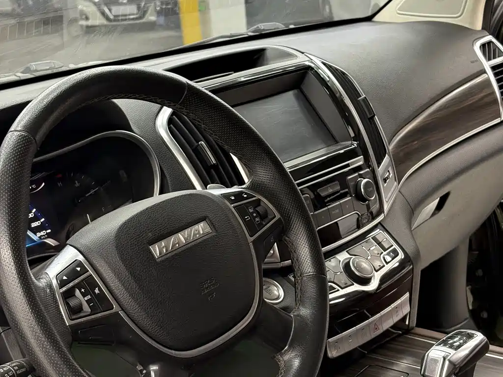 Haval H9 2017 2.0T gasoline four-wheel drive exclusive model 5 seats купить на сайте DeffCars