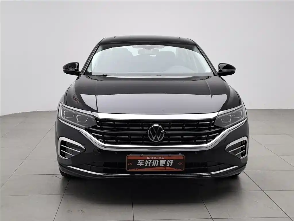 Passat 2024 380TSI Deluxe Edition купить на сайте DeffCars