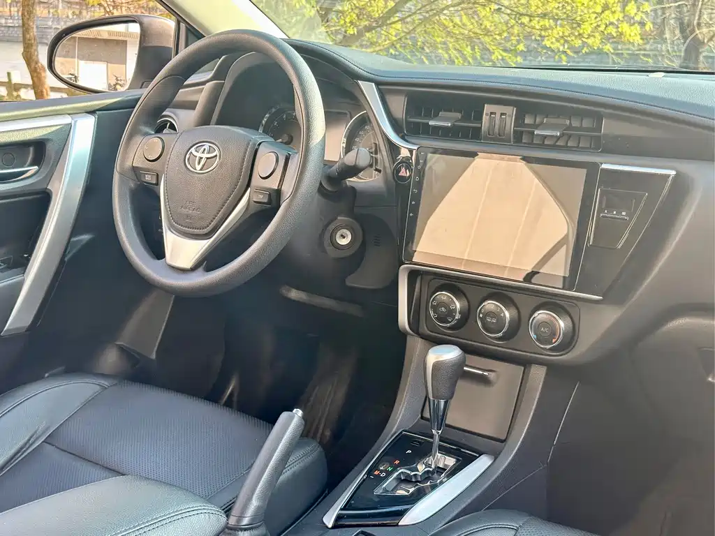 Corolla 2017 facelift 1.2T S-CVT GL-i купить на сайте DeffCars