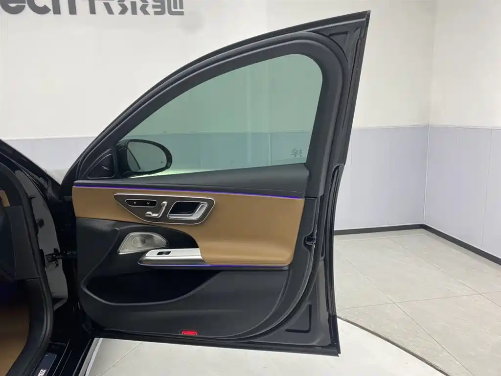 Mercedes-Benz E-Class 2026 E 300 L Luxury Model купить на сайте DeffCars