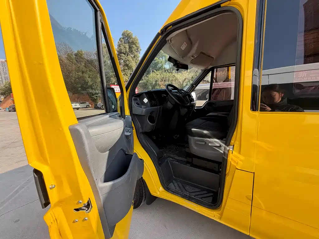 New generation Transit 2019 2.2T multifunctional long-axis mid-roof 6-seater National VI купить на сайте DeffCars