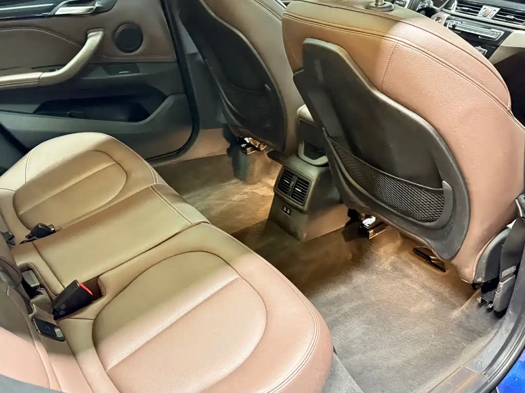 BMW X1 2020 sDrive25Li Leading Model купить на сайте DeffCars