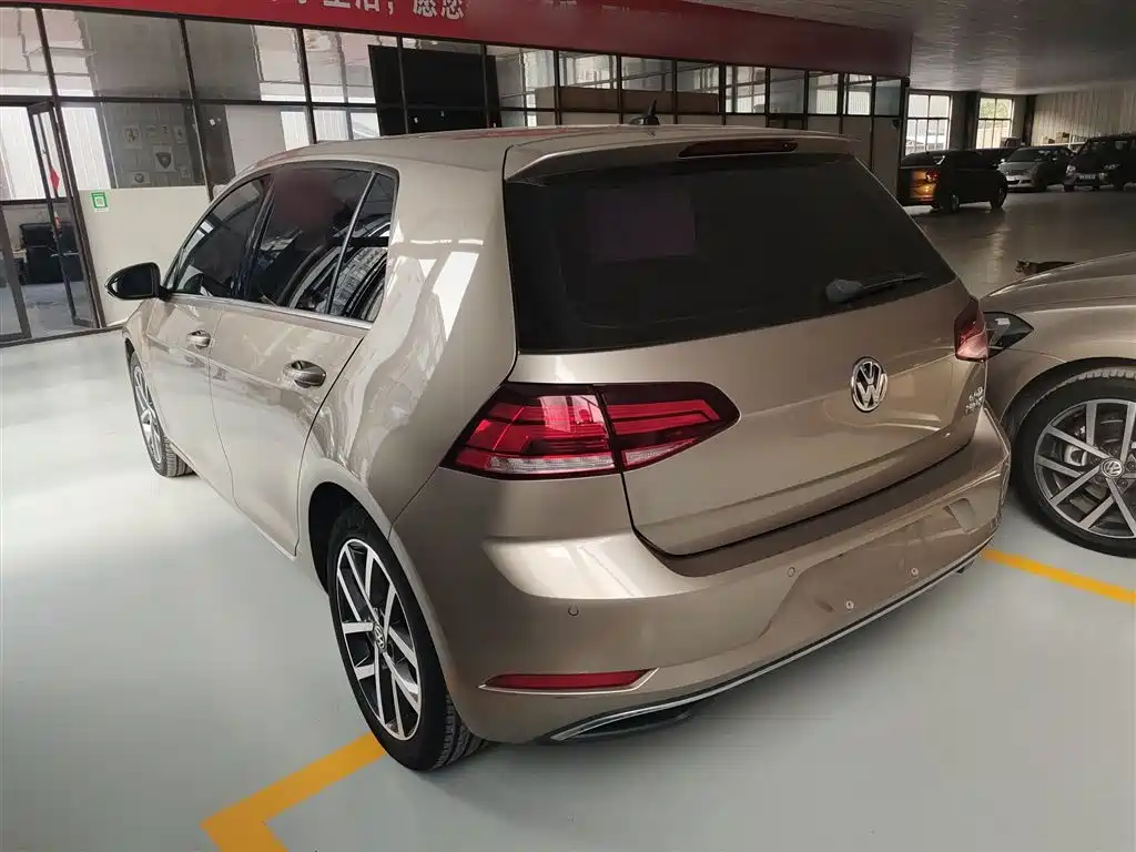 Golf 2020 280TSI DSG comfort model купить на сайте DeffCars