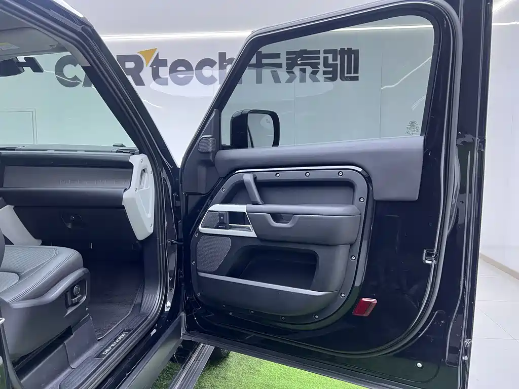 Land Rover Defender 2023 facelift 90 3.0T P400 XS купить на сайте DeffCars