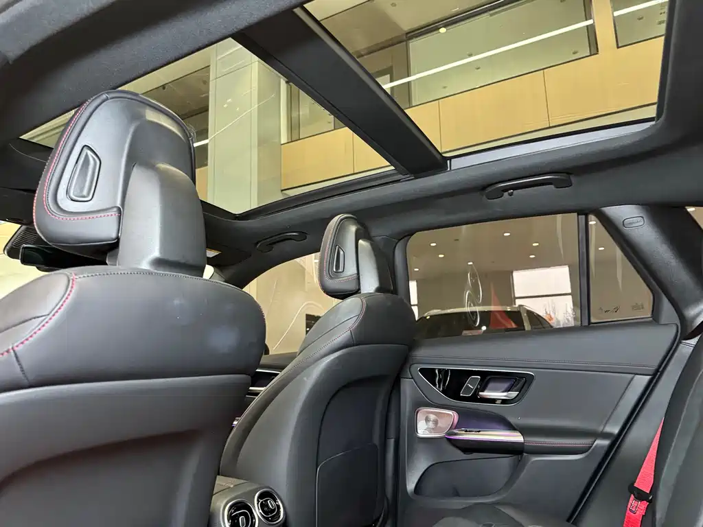 Mercedes-Benz GLC AMG 2025 AMG GLC 43 4MATIC купить на сайте DeffCars