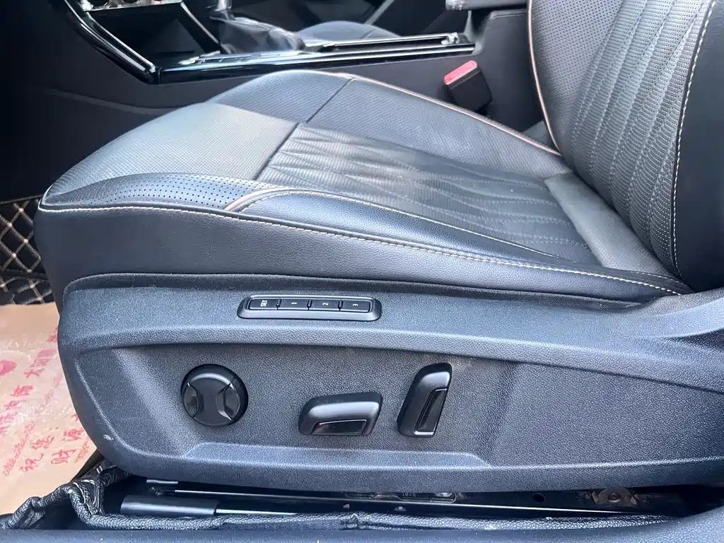 Passat 2019 330TSI Deluxe Edition National VI купить на сайте DeffCars