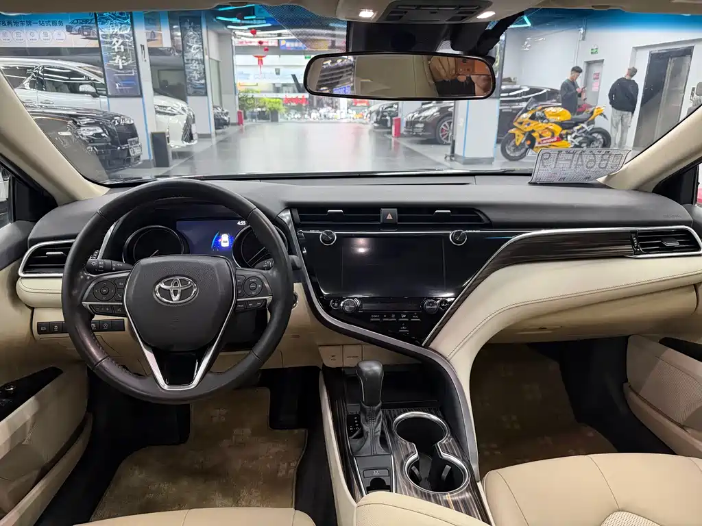 Camry 2019 2.0G Deluxe Edition National V купить на сайте DeffCars