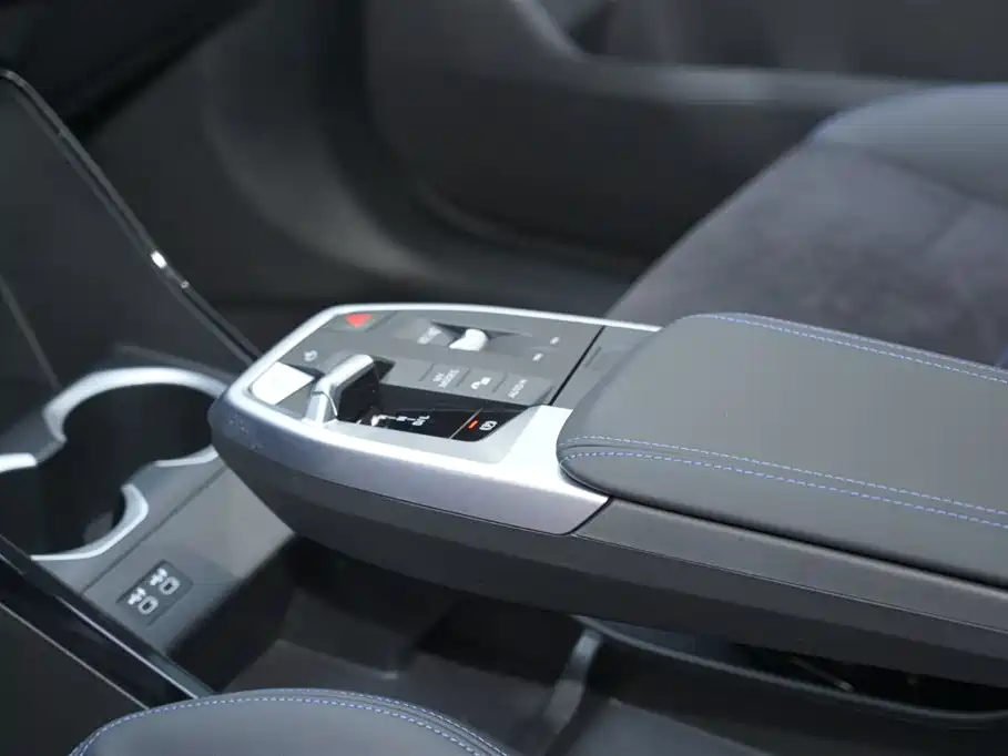 BMW X1 2024 sDrive25Li M Sports Package купить на сайте DeffCars
