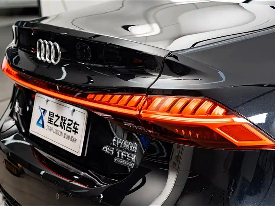 Audi A7L 2024 45 TFSI quattro luxury model купить на сайте DeffCars