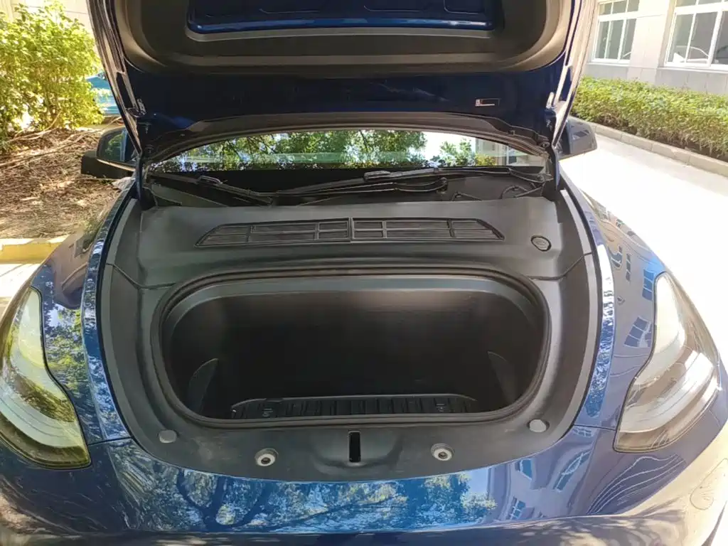 Model Y 2022 facelift rear-wheel drive version купить на сайте DeffCars