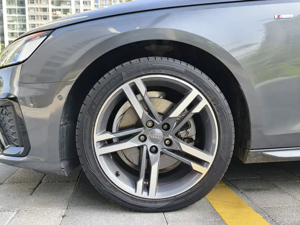 Audi A4L 2020 40 TFSI luxury and dynamic model купить на сайте DeffCars