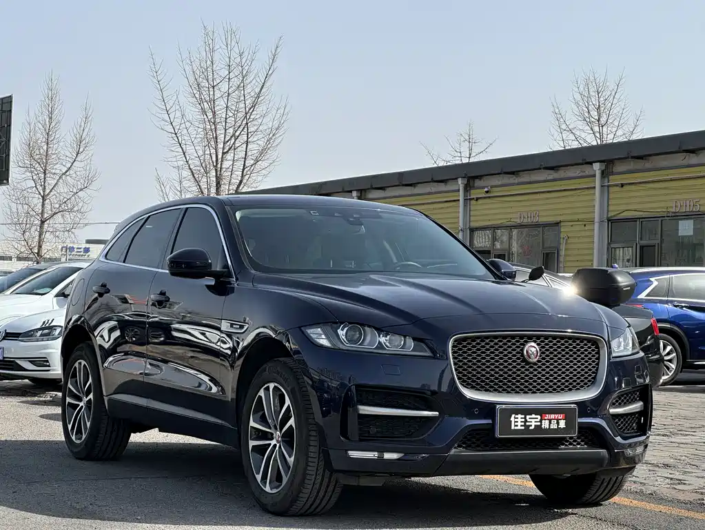 Jaguar F-PACE 2016 2.0T two-wheel drive R-Sport sports version купить на сайте DeffCars