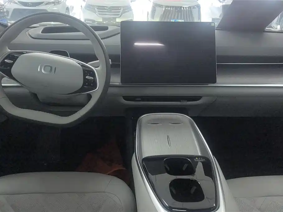 Changan Qiyuan A07 2023 model extended range 200 Max купить на сайте DeffCars