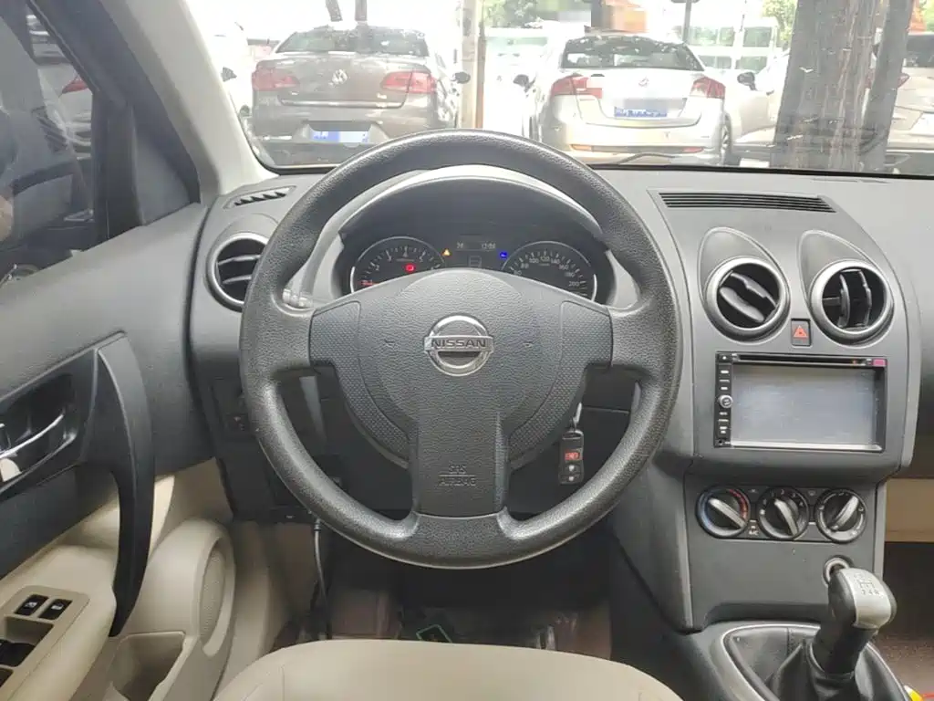 Qashqai 2012 1.6XE Wind 5MT 2WD купить на сайте DeffCars