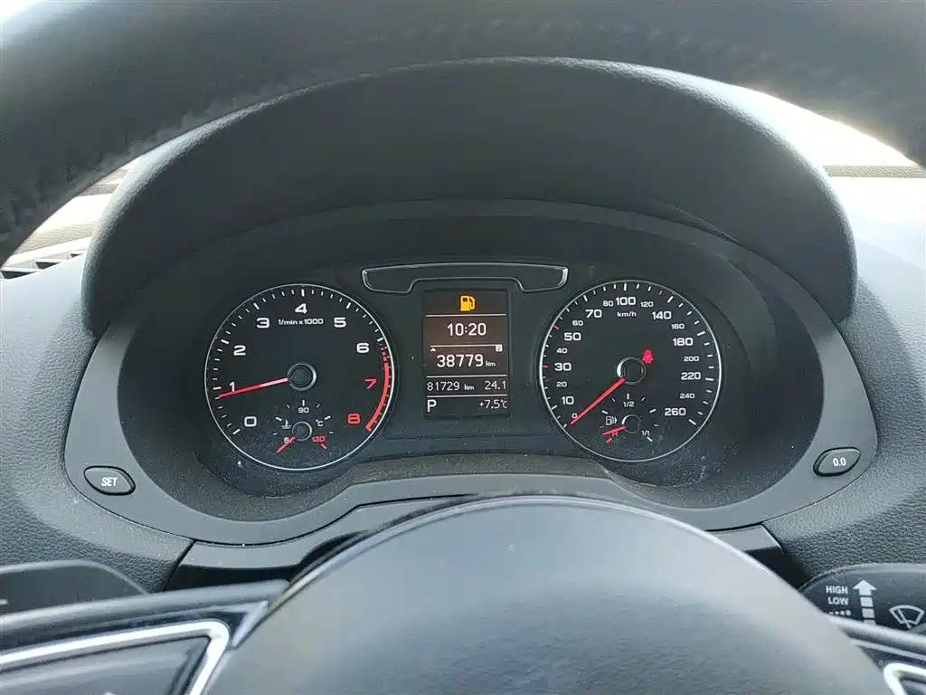 Audi Q3 2018 30th Anniversary Model 30 TFSI Fashion Model купить на сайте DeffCars