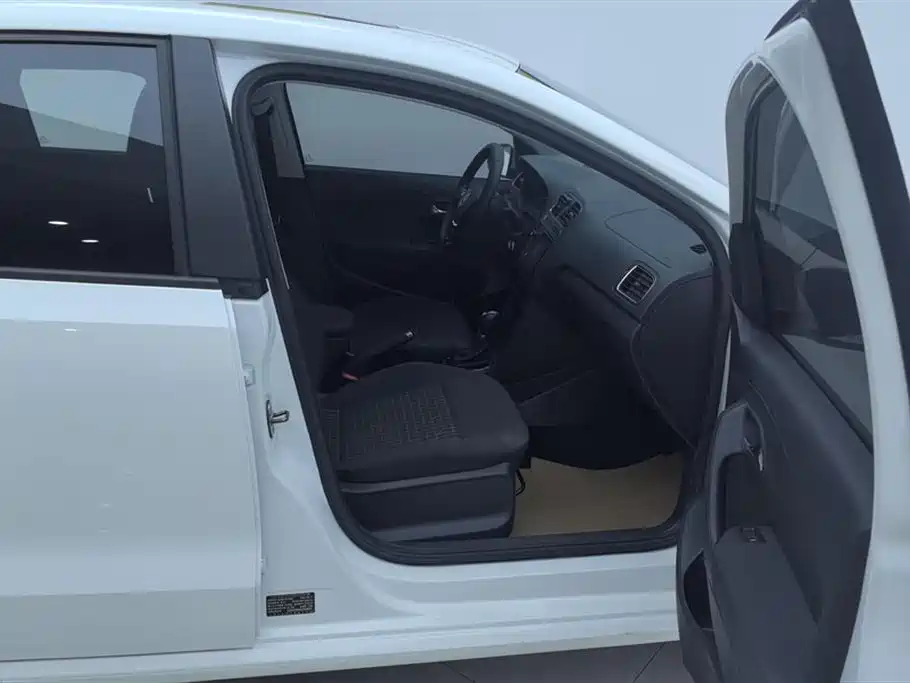 Polo 2018 1.5L automatic safety model купить на сайте DeffCars