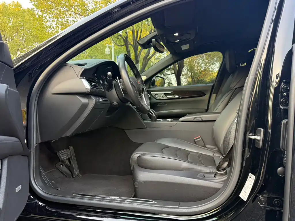 Cadillac CT6 2019 40T Platinum Edition купить на сайте DeffCars