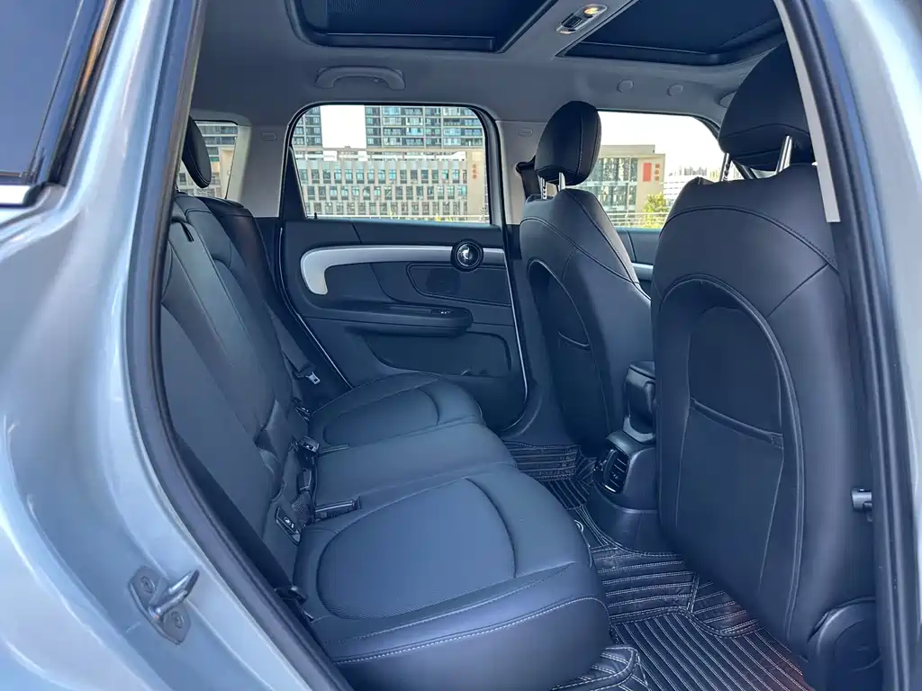 MINI COUNTRYMAN 2022 1.5T COOPER ALL4 Connoisseur купить на сайте DeffCars