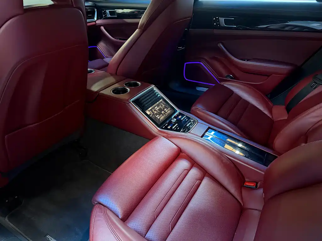 Panamera 2019 Panamera Executive Extended Edition 2.9T купить на сайте DeffCars
