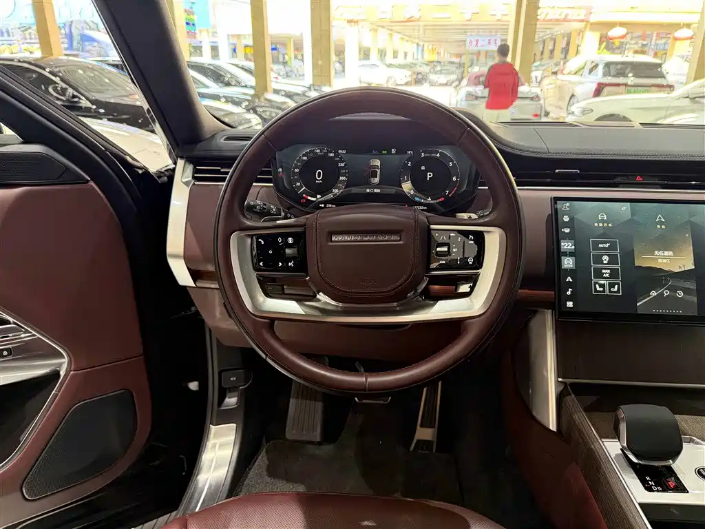 Range Rover 2025 3.0 L6 400PS Genesis Extended Edition купить на сайте DeffCars