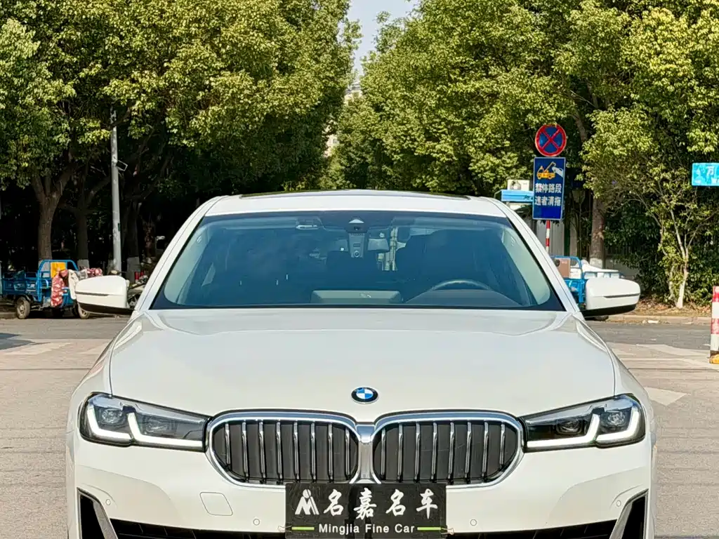 BMW 5 Series 2021 530Li Leading Luxury Package купить на сайте DeffCars